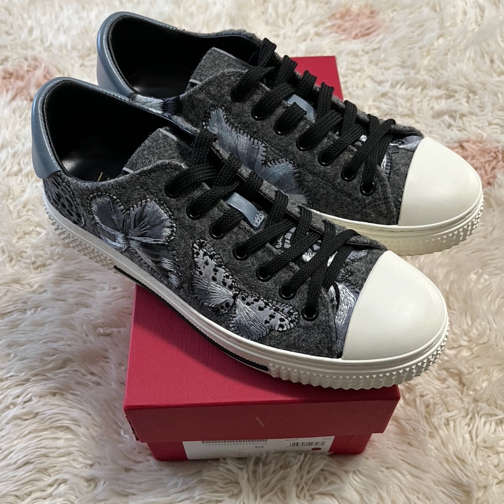 New Authentic VALENTINO GARAVANI Butterfly Embroidered Sneakers With Lea…